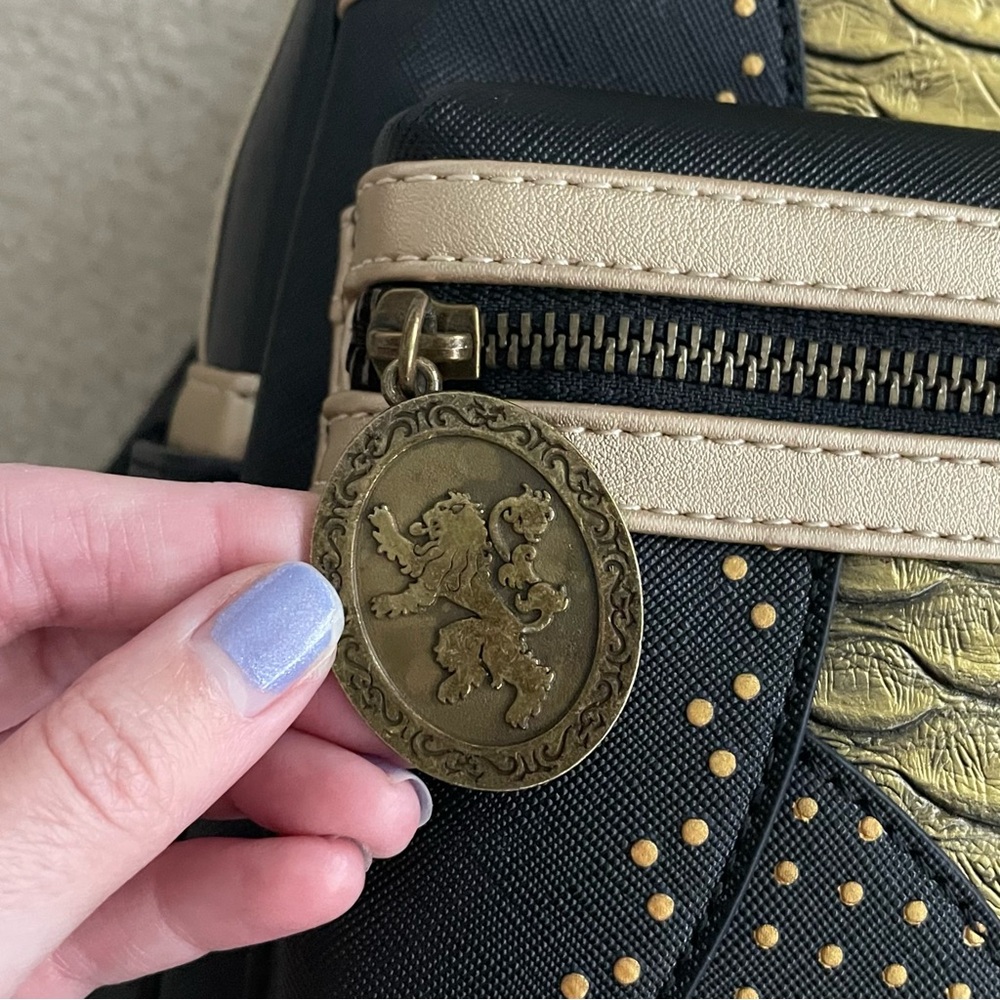 Loungefly Game of Thrones Queen Cersei Lannister Cosplay Mini Backpack - Picture 13 of 16